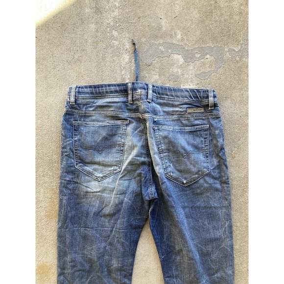 Men's DIESEL Narrot Distressed Medium Rinse Cotton Sweatpant Jeans, Size 34 - Picture 5 of 13